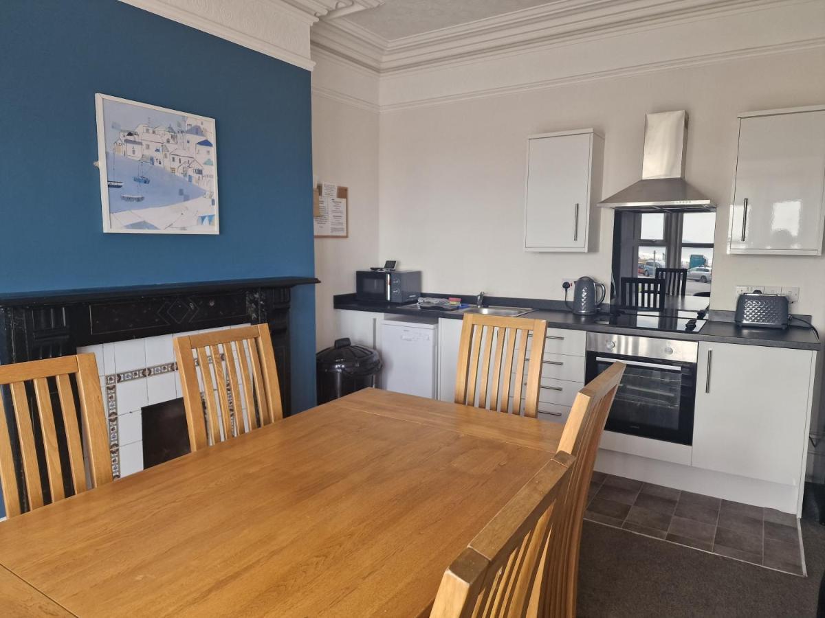 2 The Green, Exceptional Large House, Sea Views Loads Of Bathrooms Seaton Carew Eksteriør billede