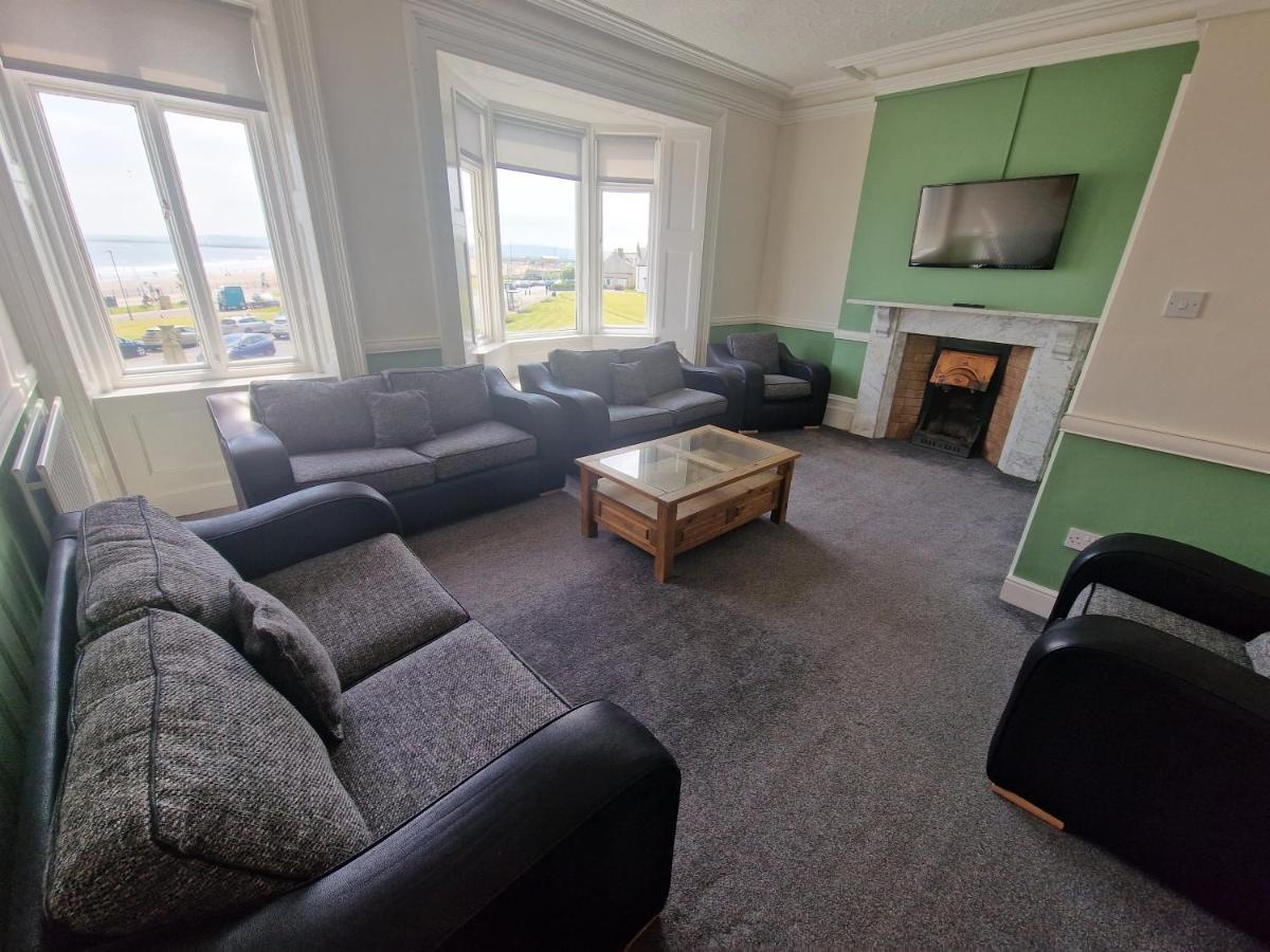 2 The Green, Exceptional Large House, Sea Views Loads Of Bathrooms Seaton Carew Eksteriør billede