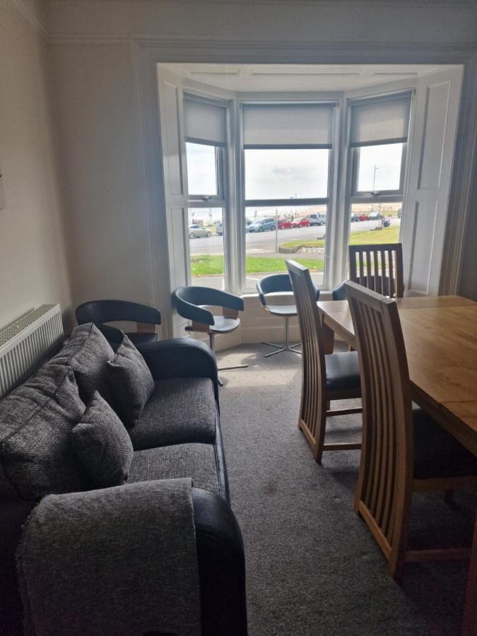 2 The Green, Exceptional Large House, Sea Views Loads Of Bathrooms Seaton Carew Eksteriør billede