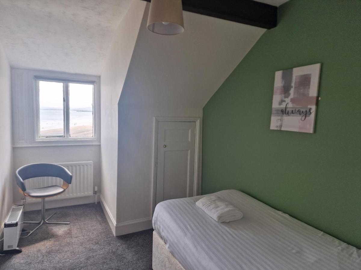 2 The Green, Exceptional Large House, Sea Views Loads Of Bathrooms Seaton Carew Eksteriør billede
