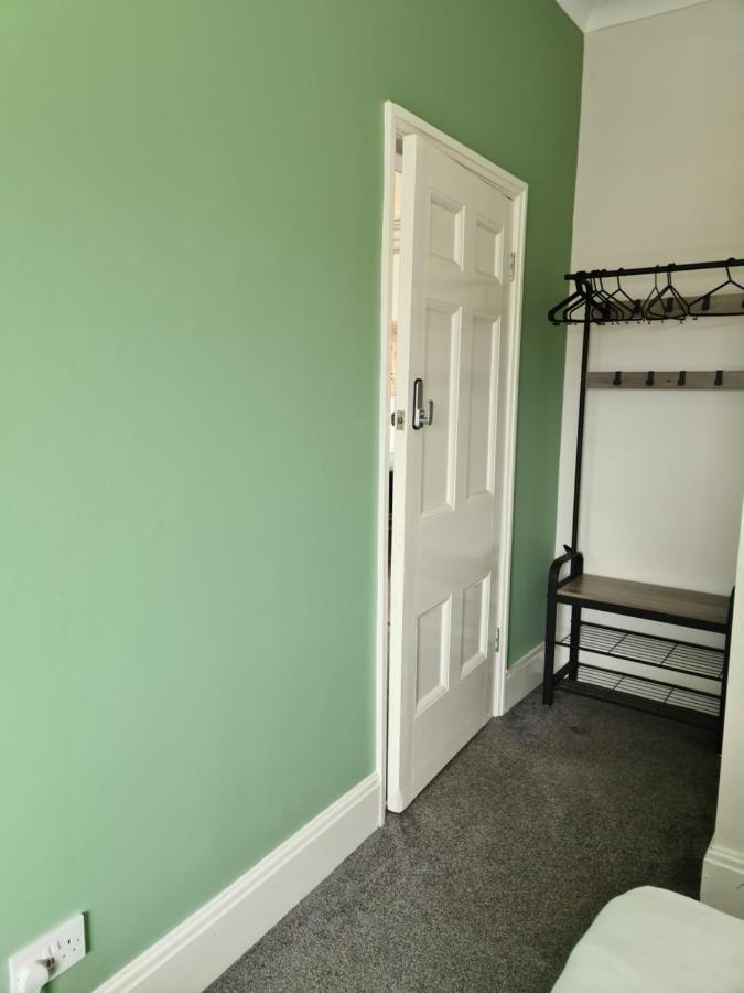 2 The Green, Exceptional Large House, Sea Views Loads Of Bathrooms Seaton Carew Eksteriør billede